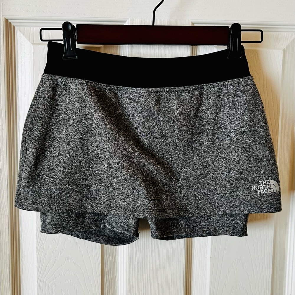 Girls The North Face skirt with built in shorts